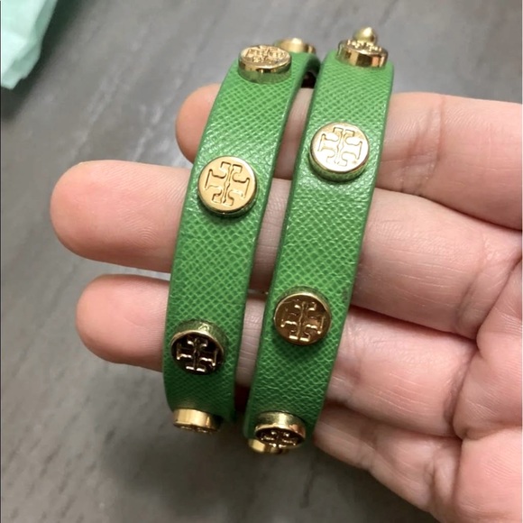 Tory Burch Jewelry - Tory Burch Double Wrap Green Logo Leather Studded Bracelet